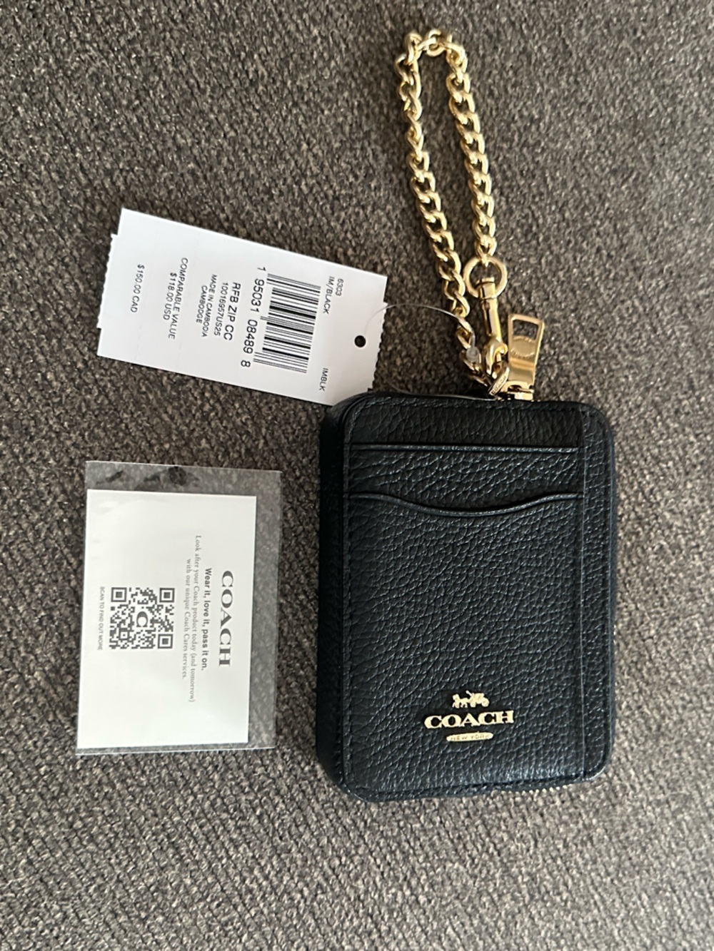 Coach ❤️ Zip Card Case  #6303 Pebbled leather w/Gold hardware ~  NWT